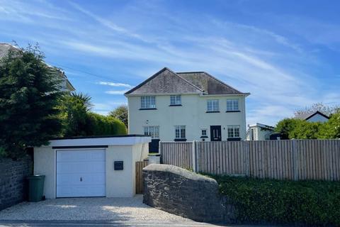 4 bed property, in Borth, £650,000