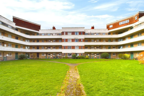 1 bed property, in Mansfield Road, £40,000