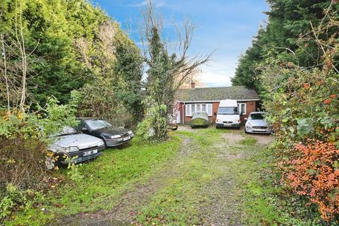 3 bed property, in Jekils Bank, £225,000