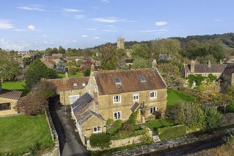 7 bed property, in Little Street, £1,150,000
