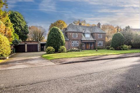 4 bed property, in Woodlands Avenue, £1,250,000
