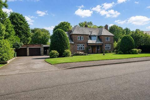 4 bed property, in Woodlands Avenue, £1,250,000
