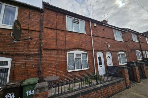2 bed property, in Harrow Street, £61,000