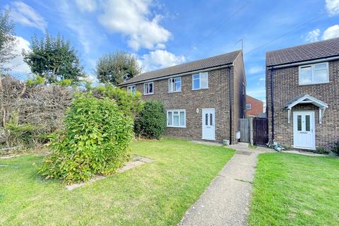 3 bed property, in Chestnut Way, £260,000