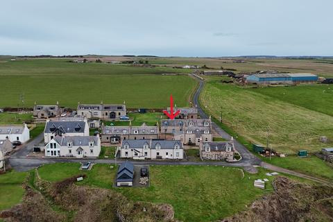 2 bed property, in Whinnyfold, £145,000