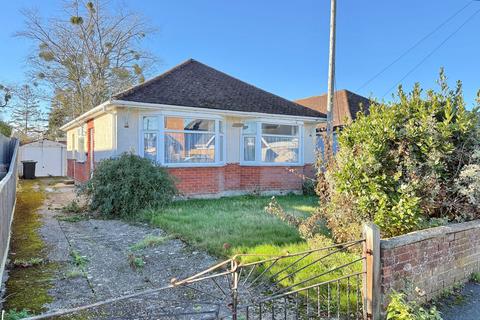 2 bed property, in Seymour Road, £350,000