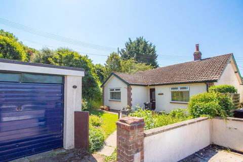 3 bed property, in The Orchard, £590,000