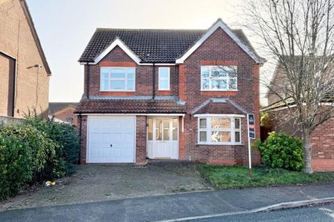 4 bed property, in MIDFIELD ROAD, £310,000