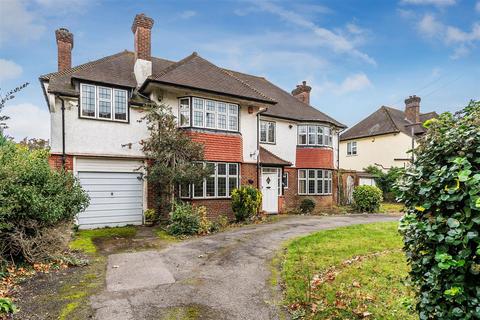 5 bed property, in The Avenue, £1,600,000