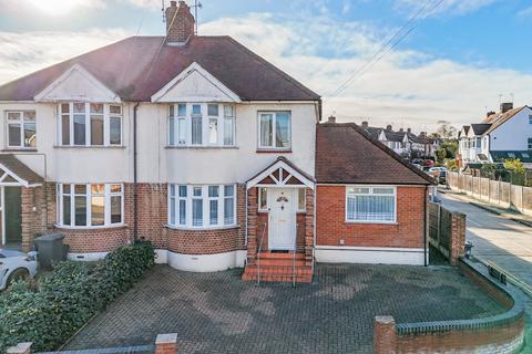 4 bed property, in Lady Lane, £550,000