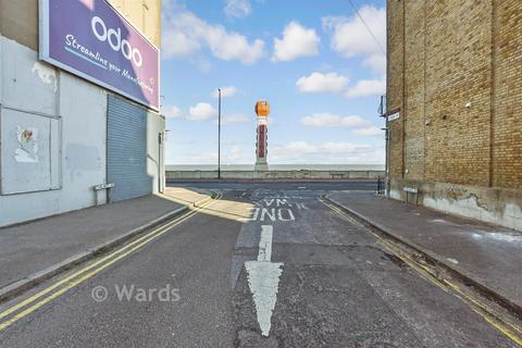 1 bed property, in Ethelbert Road, £110,000