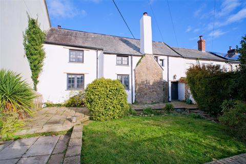 4 bed property, in Lovacott, £425,000