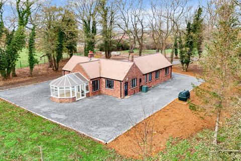 3 bed property, in Lynn Road, £625,000