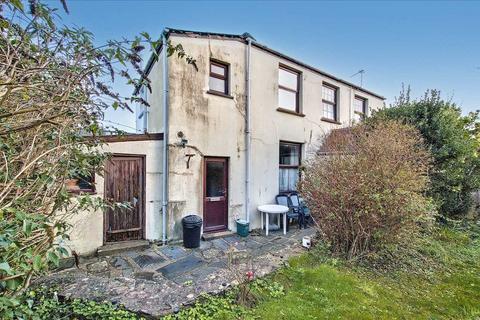 3 bed property, in 8 South Road, £149,950