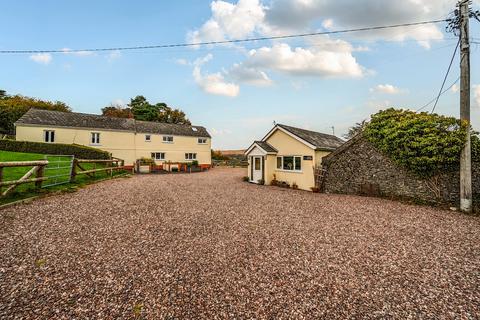 5 bed property, in Ceidrim Road, £700,000