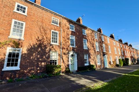 5 bed property, in Dysart Buildings, £795,000