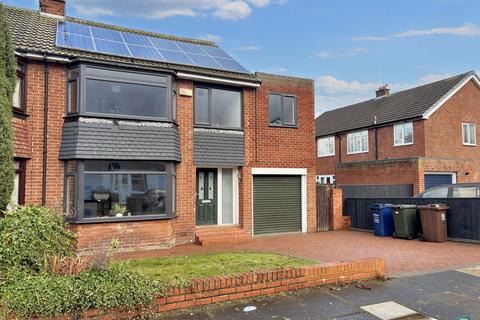 4 bed property, in Matfen Place, £310,000