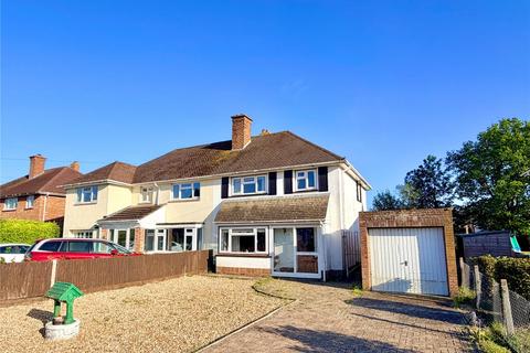 3 bed property, in Queen Elizabeth Avenue, £500,000