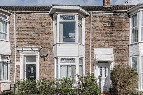 5 bed property, in Cromwell Street, £179,000