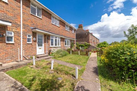 3 bed property, in West Street, £300,000