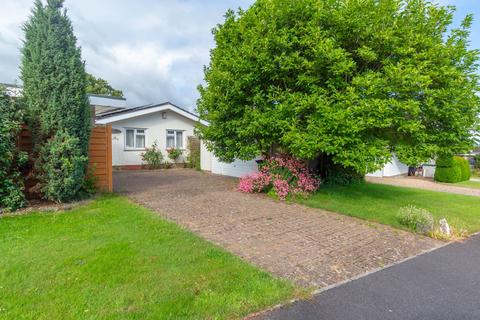 4 bed property, in Karen Close, £660,000