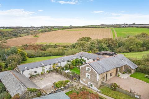 16 bed property, in Muddiford, £1,800,000