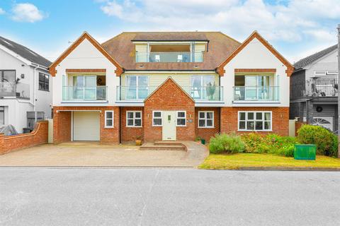4 bed property, in Stunning Views- Kellington Road, £780,000