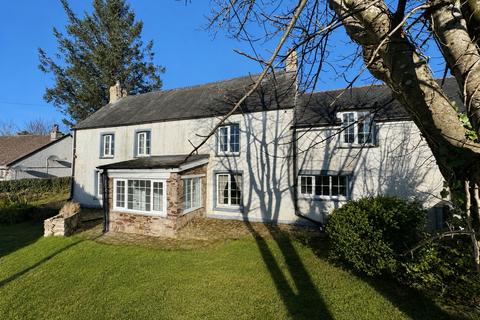 4 bed property, in The Old Farmhouse, £450,000