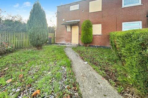 3 bed property, in Greystones Road, £105,000
