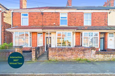 3 bed property, in West Acridge, £180,000