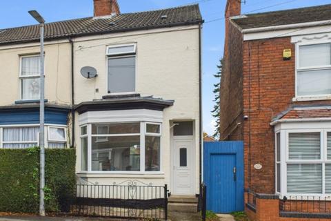 3 bed property, in Salisbury Street, £150,000