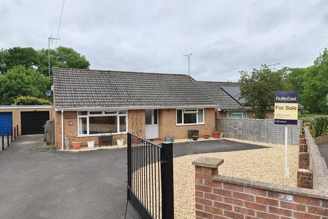 3 bed property, in Bridle Way, £499,950