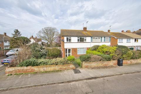 3 bed property, in Cuthbert Road, £350,000