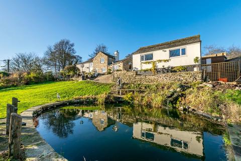 2 bed property, in Howroyd Cottage, £585,000