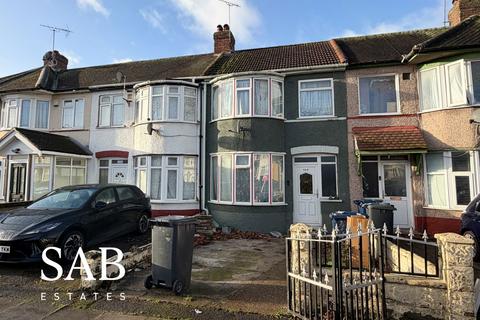 2 bed property, in Rutland Road, £295,000