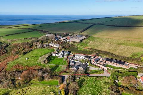 8 bed property, in Lee Bay, £1,900,000