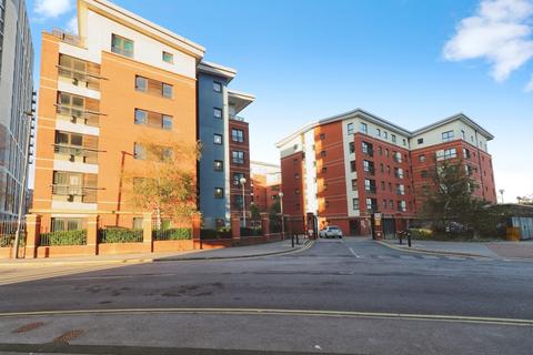 2 bed property, in Millsands, £125,000