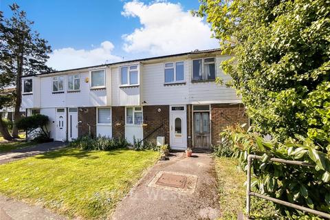 2 bed property, in Wimblehurst Road, £220,000
