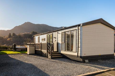 2 bed property, in Red Kite Lodge St Fillans Caravan Park, £130,000