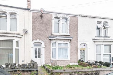 5 bed property, in Marlborough Road, £219,950