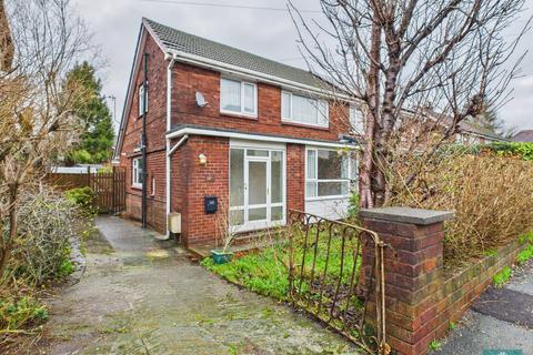 3 bed property, in Edward Road, £285,000