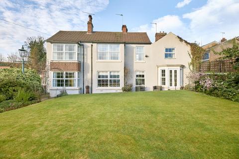 4 bed property, in Water Lane, £650,000