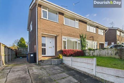 3 bed property, in Meadow Side, £235,000