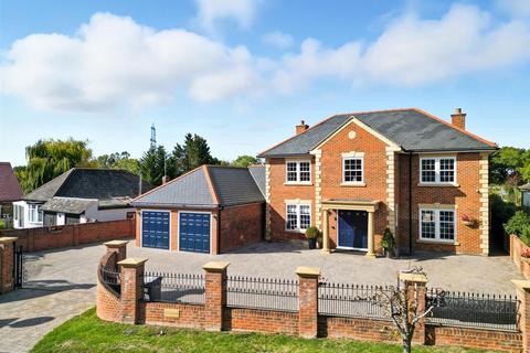 5 bed property, in Southend Road, £1,400,000