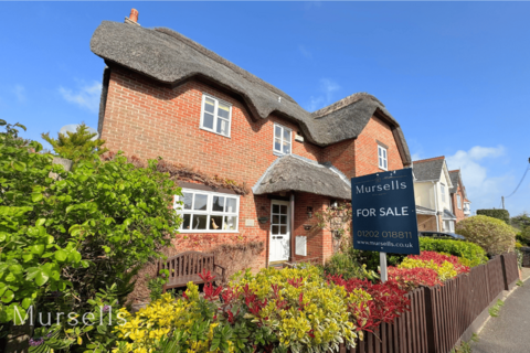 3 bed property, in Lime Kiln Road, £325,000