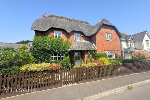 3 bed property, in Lime Kiln Road, £315,000
