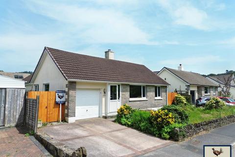 3 bed property, in Manor Park, £375,000