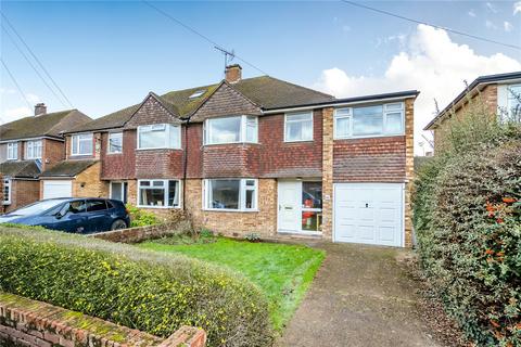 4 bed property, in York Gardens, £665,000
