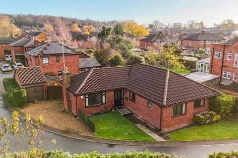 3 bed property, in Maes Yr Ysgol, £299,995