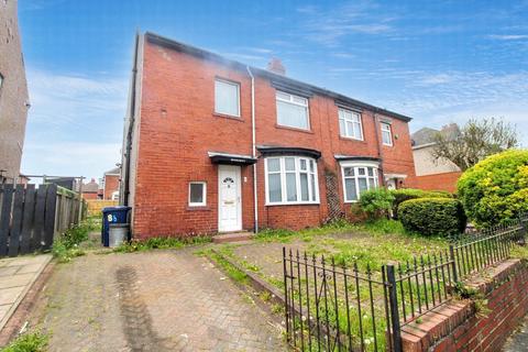 3 bed property, in Westacre Gardens, £163,000